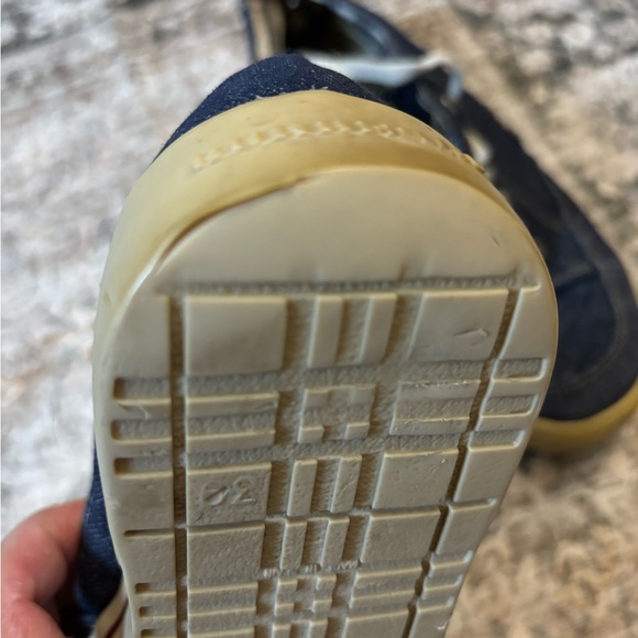 Women’s Vintage Burberry Tennis Shoes - Picture 5 of 6